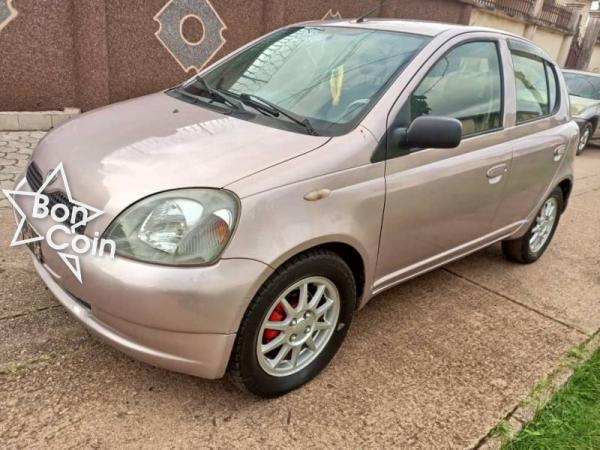 TOYOTA YARIS 2005