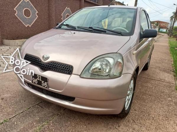 TOYOTA YARIS 2005