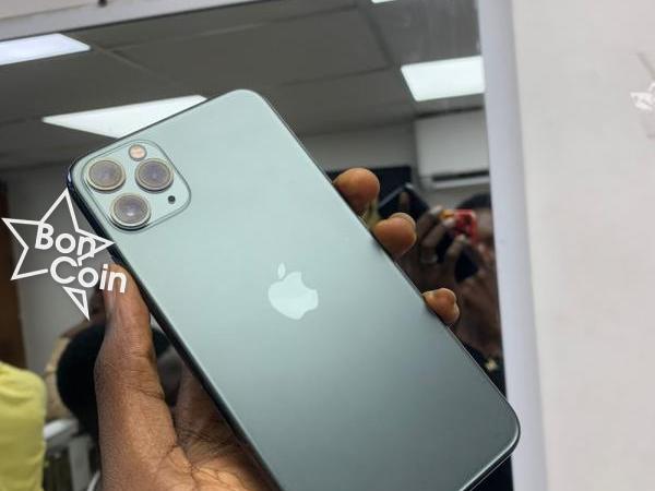 iPhone 11 Pro Max 64Go 