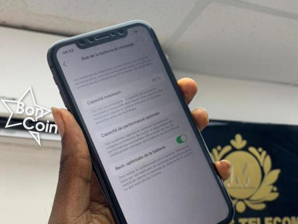iPhone 11 64Go noir