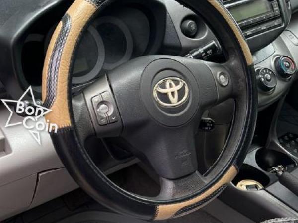Toyota RAV4 2012 automatique 