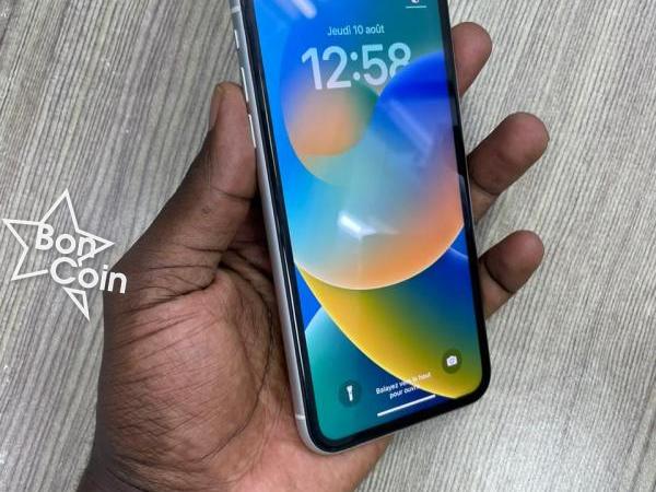 iPhone XR 64Go 