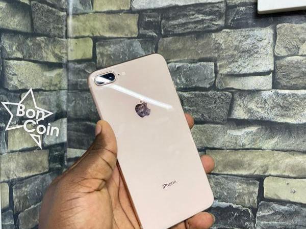 iPhone 8+ 64Go Gold  