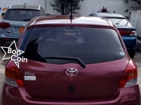 Toyota Yaris Vitz 2010