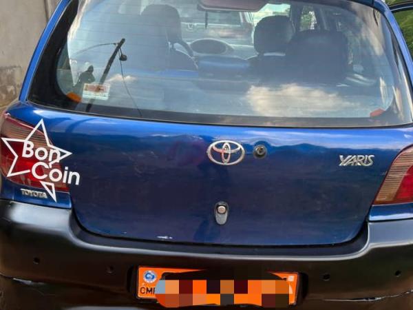 TOYOTA YARIS 2002