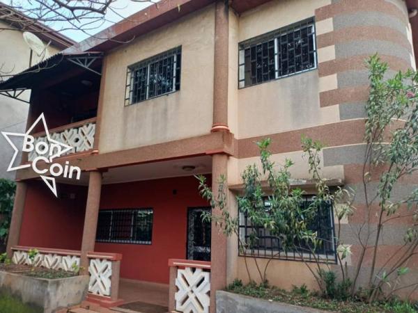 Duplex à vendre à Yaoundé, Omnisports