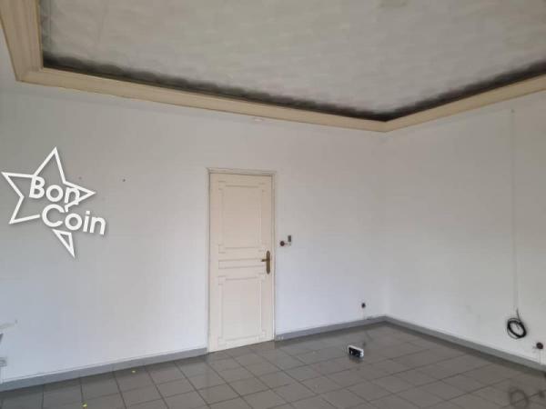 DUPLEX 7 CHAMBRES À LOUER À BASTOS, YAOUNDE