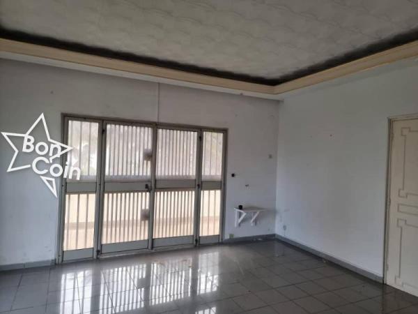 DUPLEX 7 CHAMBRES À LOUER À BASTOS, YAOUNDE