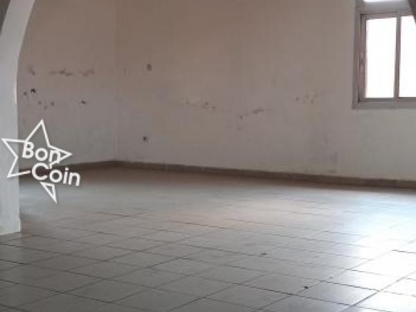 Duplex à vendre à Ngoussou, yaoundé