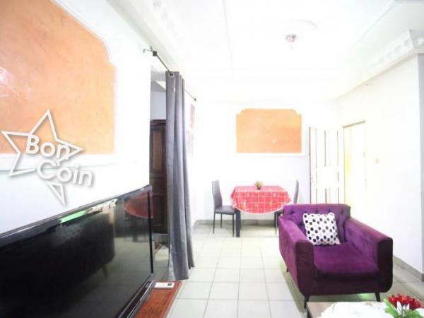Studio meublé à louer à Bonapriso, Douala
