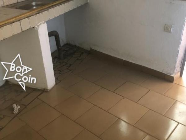 Appartement mini duplex à Nyom, Yaoundé