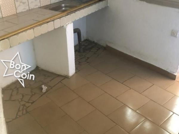 Appartement mini duplex à Nyom, Yaoundé