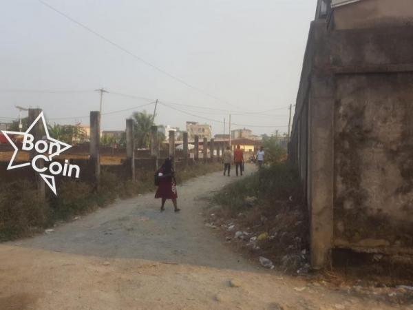 CITE A VENDRE A NDOGBONG, DOUALA