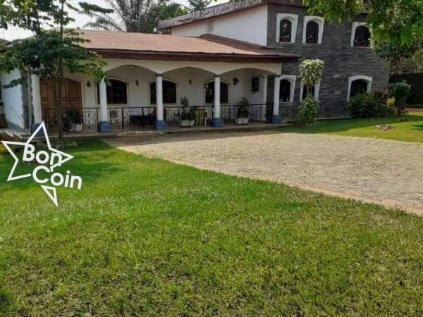 Duplex à vendre à Yaoundé, Nkoabang 