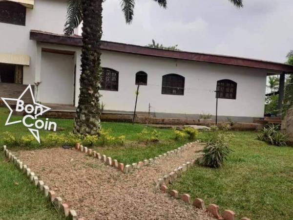 Duplex à vendre à Yaoundé, Nkoabang 
