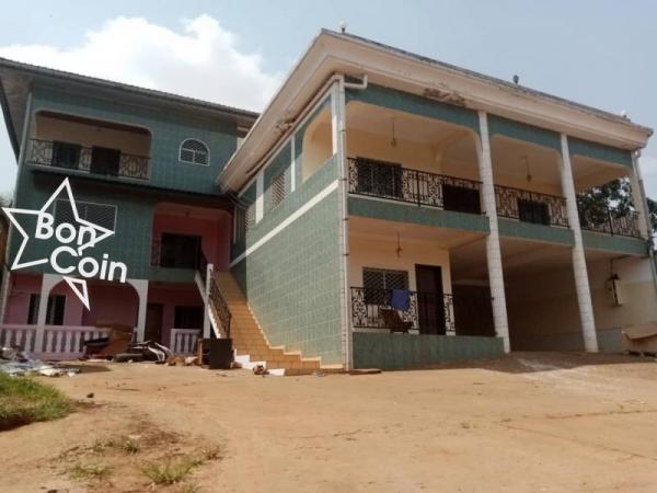 Duplex à louer à Omnisports, Yaoundé