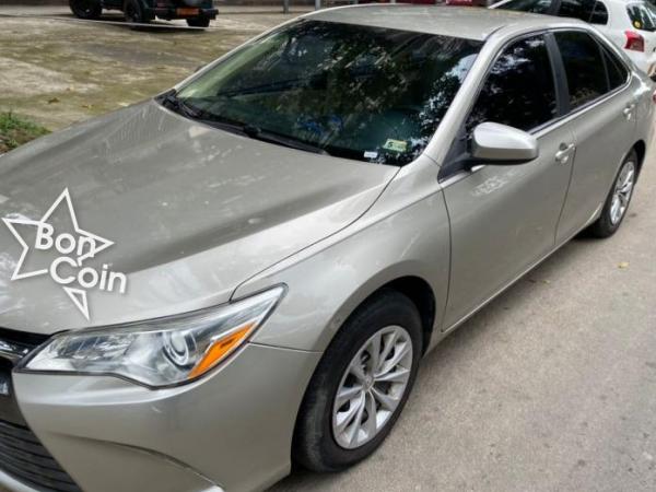 TOYOTA CAMRY 2016