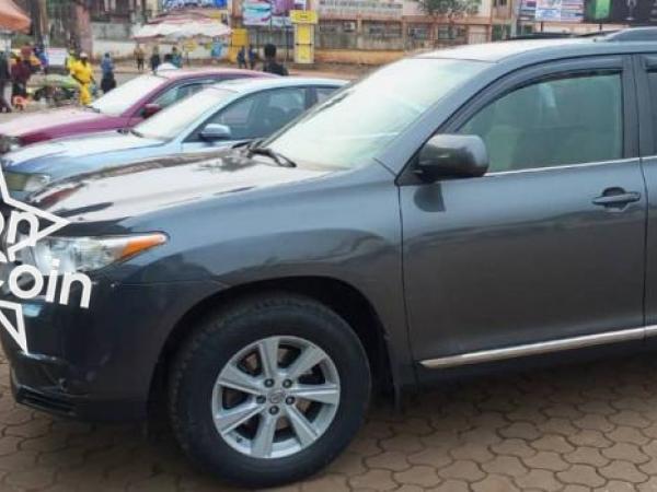 TOYOTA HIGHLANDER 2011/2012