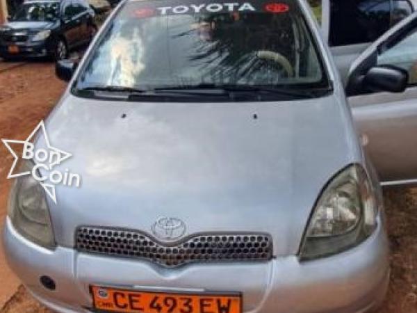 TOYOTA YARIS 2002