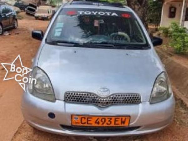 TOYOTA YARIS 2002